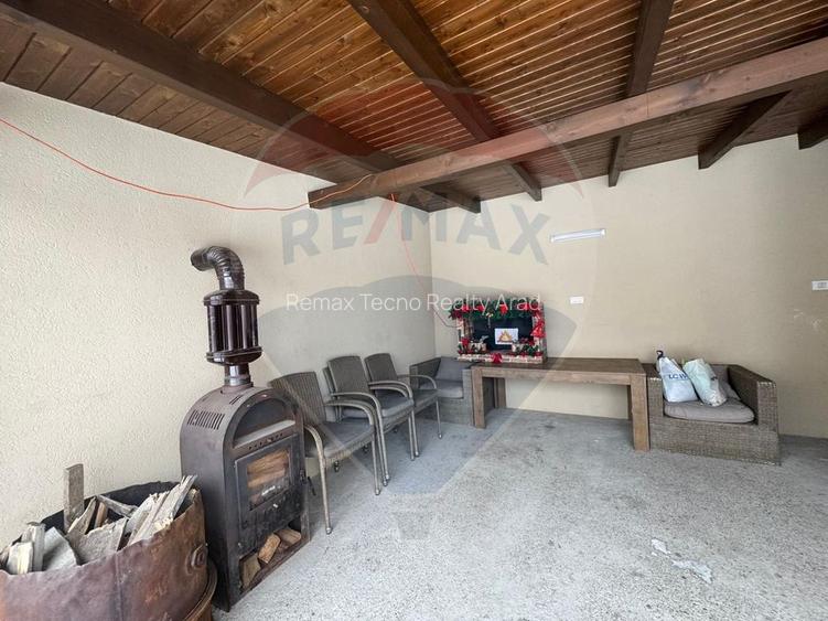 Casă / Vilă cu 4 camere de vânzare în zona Bujac-Arad - 23