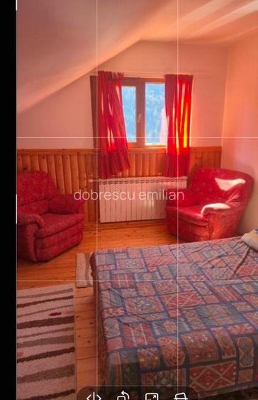 Vilă P+1+M cu vedere către Bucegi și Crucea Caraiman – Azuga - 13