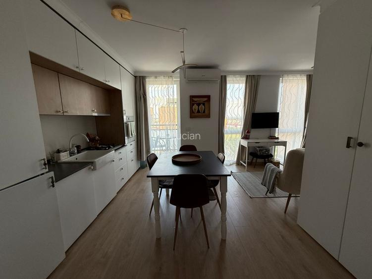 Apartament cochet de vanzare-bloc 2021 - 2