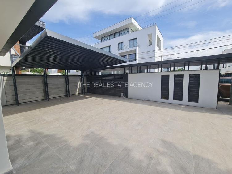 LUX | Casă Individuală | Iancu Nicolae | 10 camere - 15