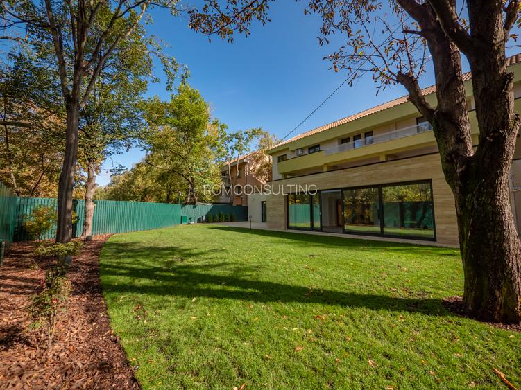 Vanzare - O proprietate magnifica cu gradina in Cartierul Francez - 28