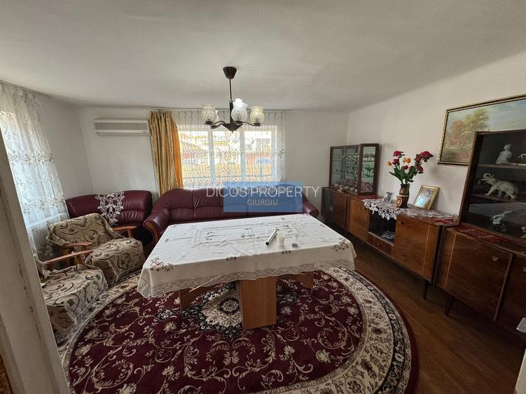 De Vânzare - Casă, Strada Griviței - 29