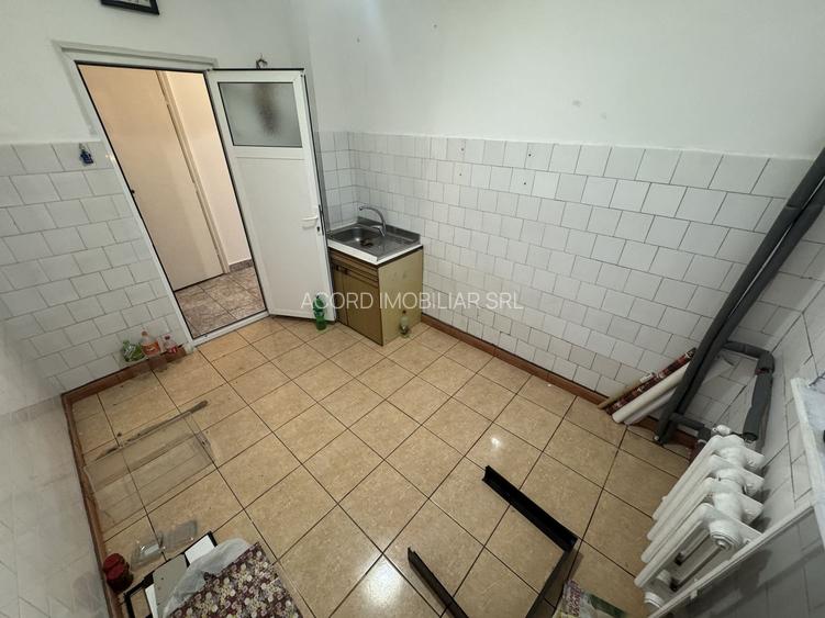 Apartament 3 camere zona Far - 6