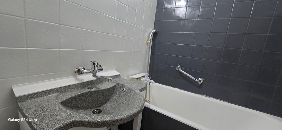 Apartament 3 camere cu centrala proprie