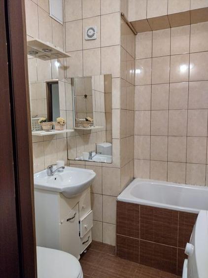 Apartament 2 camere semidecomandat, cartier Gruia