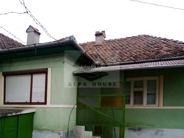 Casă 3 camere, priveliște Castelul Ugron – pretabil si pentru investie - 5