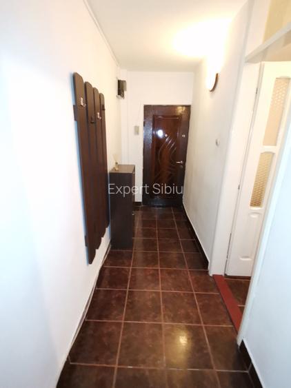 INCHIRIEZ apartament 2 camere decomandat,zona Strand - 10