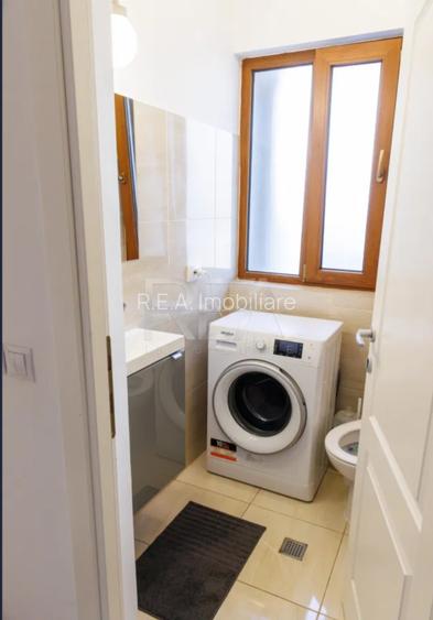 3 camere Obor decomandat, centrală, et. 3, an 2015, metrou, 89 mp - 12