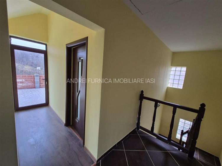 Casa de vanzare individuala cu garaj in Bucium - 14