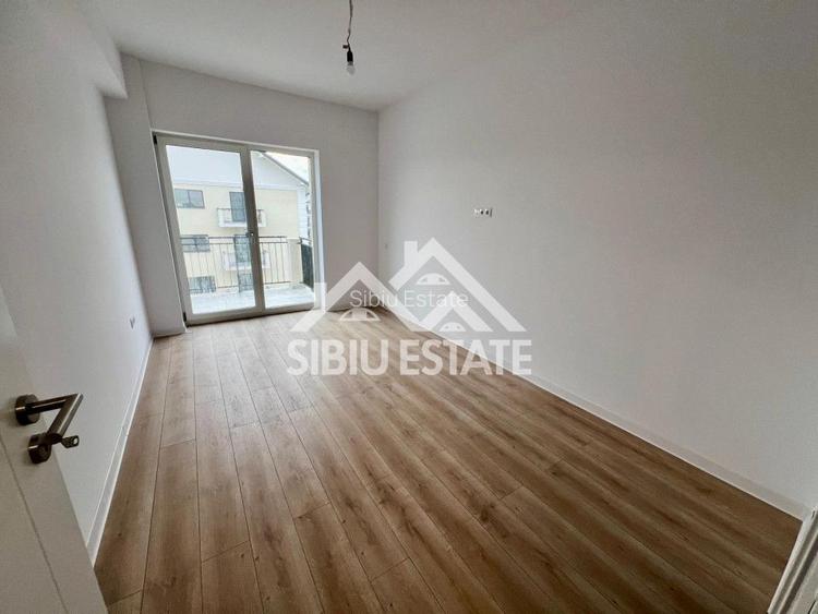 Super apartament 3 camere, 2 bai, terasa si balcon parcare si boxa - 5