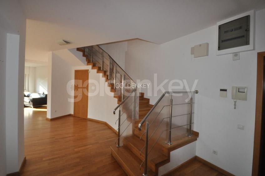 Apartament duplex cu 3 camere| vedere spre parc | piscina exterioara - 4