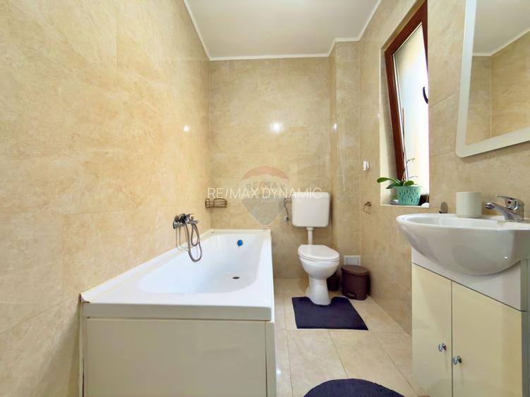 Apartament modern de vânzare, etaj 1, balcon închis, parcare privată - 5