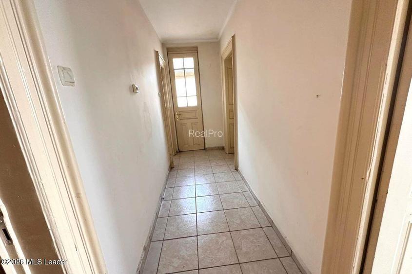 	B-dul Carol I nr. 59, 188 mpu, etaj 3, 6 camere, bloc mic - 32