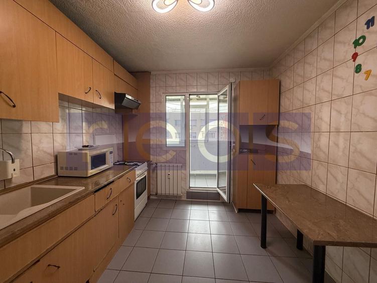 OPORTUNITATE DE VANZARE APARTAMENT 3 CAMERE ZONA TEI 2 BLOC 1982 - 5
