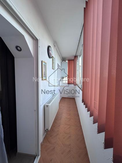 Spatios si gata de mutat | 2 camere | balcon + pivnita | Strand - 10