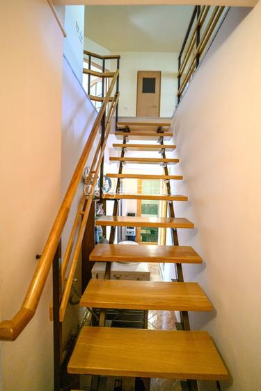 Apartament 5 camere, living, 2 bai, ideal pt. o familie numeroasa, 0% comision - 12