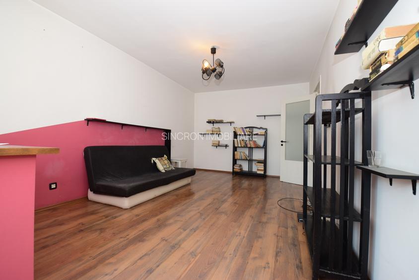 Decomandat, Ion Berindei - Doamna Ghica - 2