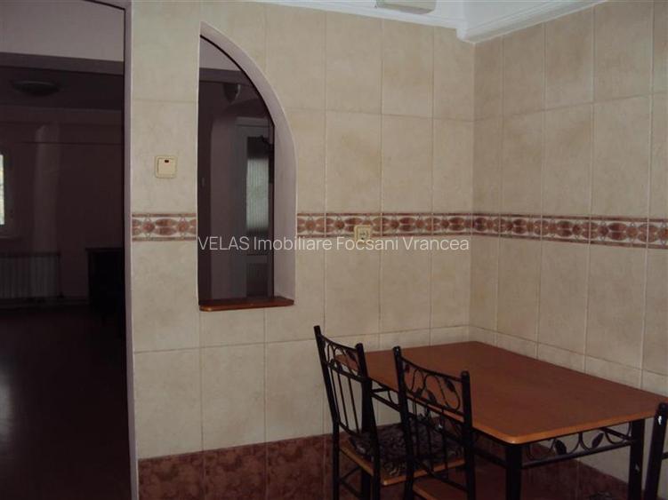 Apartament 4 camere,et 2, 3 balcoane, boxa, parcare, zona Teatru - 4