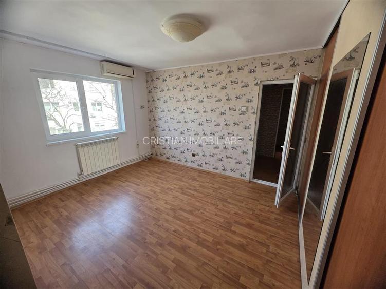 Ap.3 cam conf 2, Hipodrom, renovat, mob si utilat, etaj 3 - 4