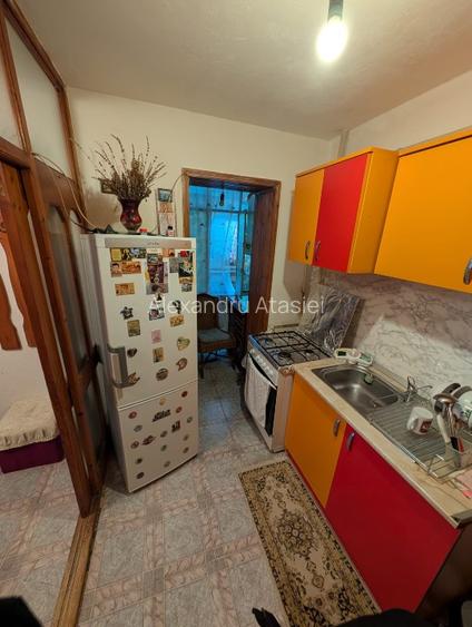 Apartament 2 camere decomandat 52 mp - strada Vârnav nr. 5 - Etaj 2 - 3