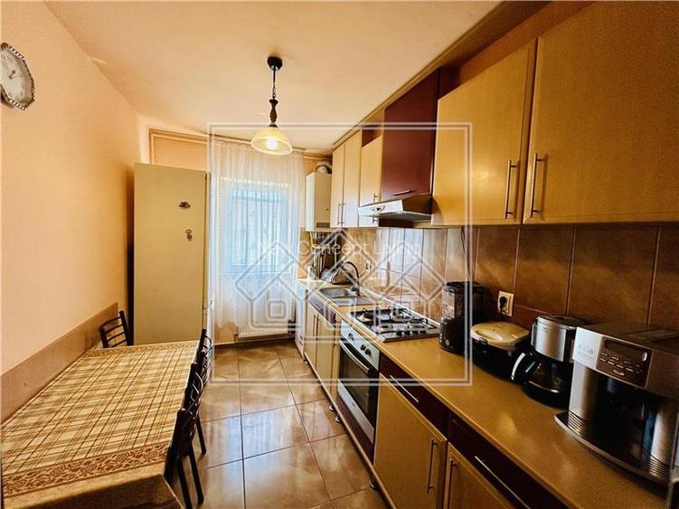 Apartament de inchiriat in Sibiu - 3 camere si balcon - zona N. Iorga - 5