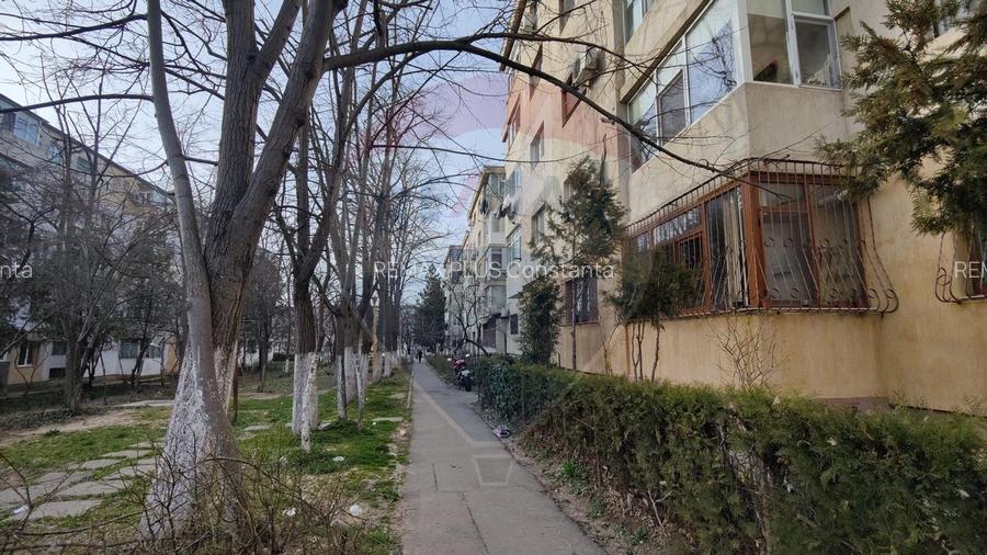 Apartament cu 3 camere de vânzare - 10