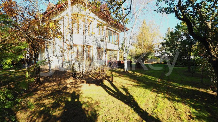 Vila individuala cu 7 camere | piscina | 1000mp teren - 24