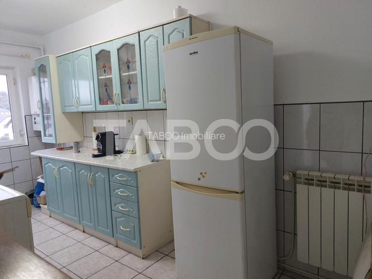 Apartament 50 mpu 2 camere etaj 3 pivnita Piata Noua Cisnadie - 14