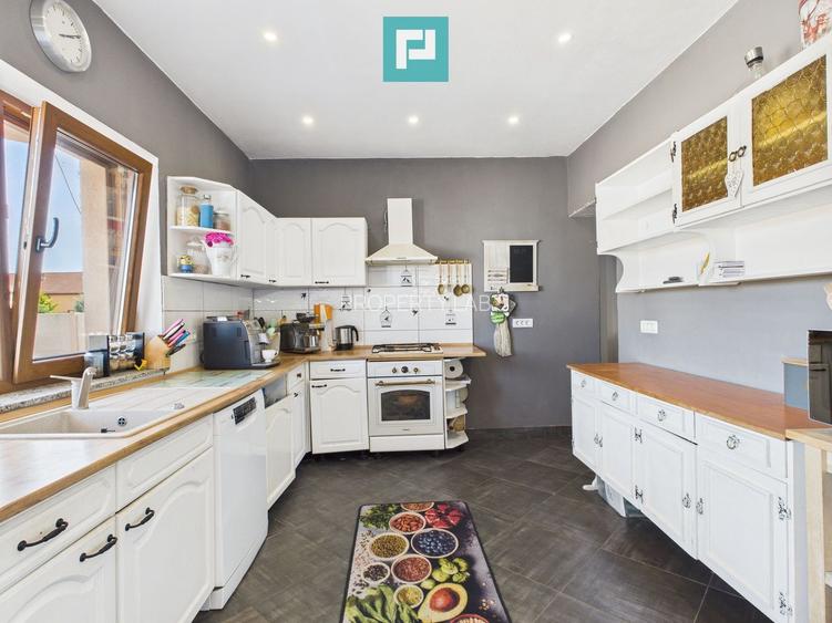 Casă modernă cu 6 camere în Vladimirescu - 2