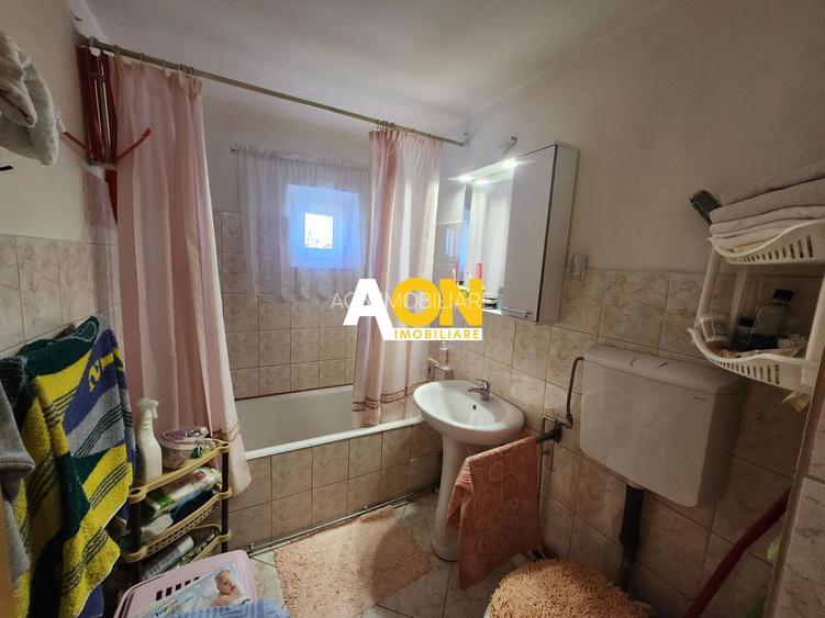 De vanzare apartament 2 camere, zona Sub stadion - 5