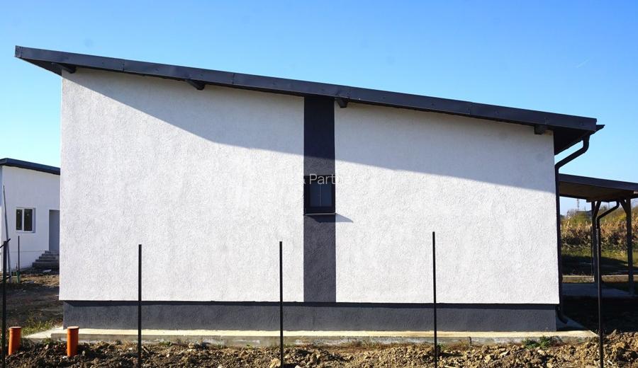 Casa cu 4 camere intabulata in ansamblu cu iesire la lac - Crevedia - 3