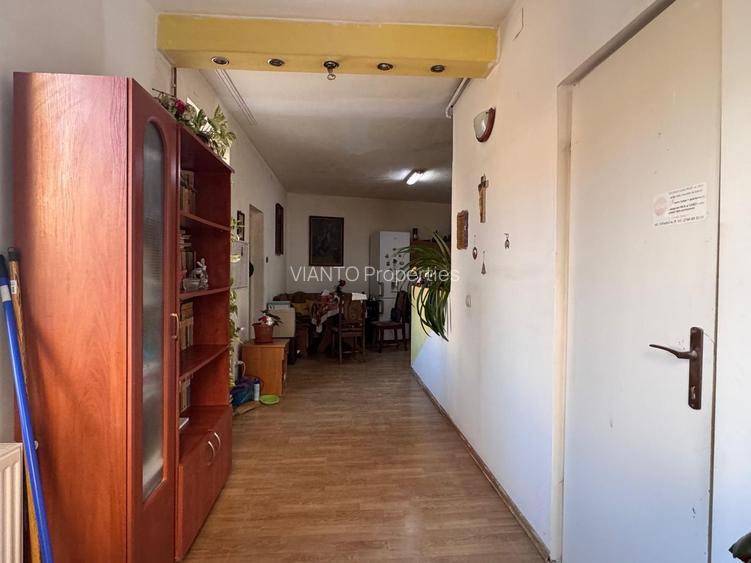 Casa singur in curte cu teren generos | Piata Cluj | Terezian - 5