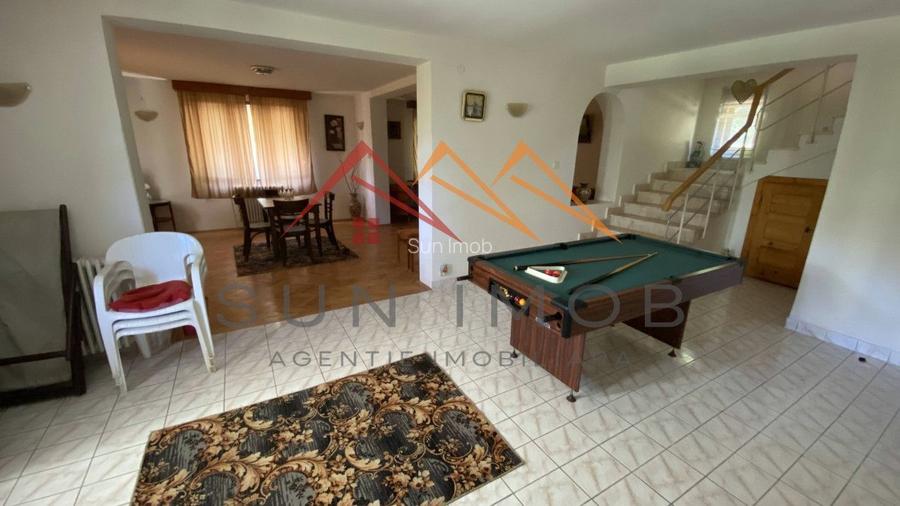 Vila de vanzare, teren 3100 mp, 7 camere, 6 grupuri sanitare, 3 CT, an 1997 - 52