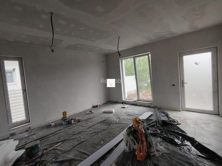 Casa 4 camere Crevedia - 7