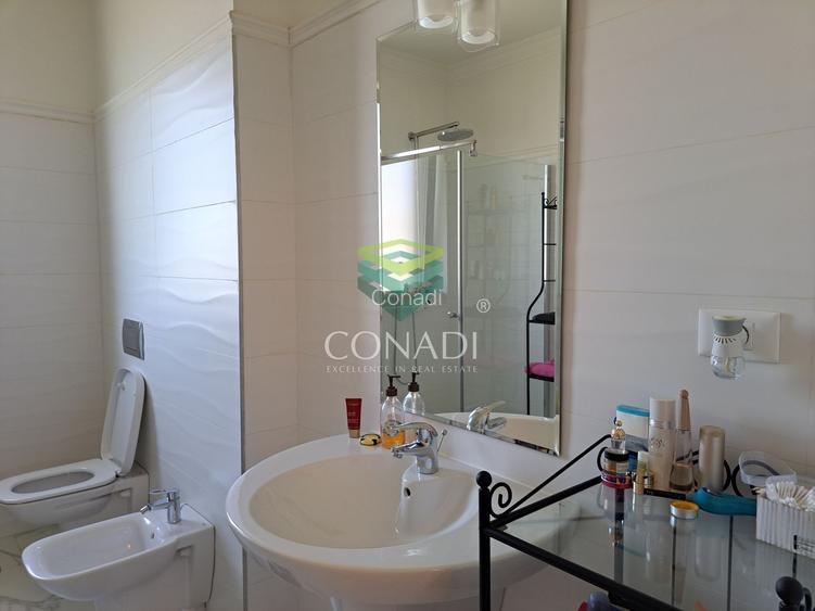 Otopeni- central, vila cu 5 camere de vanzare,  230 mp - 9