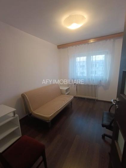 De închiriat 3 camere decomandat, 2 băi, metrou 1 Decembrie - 4