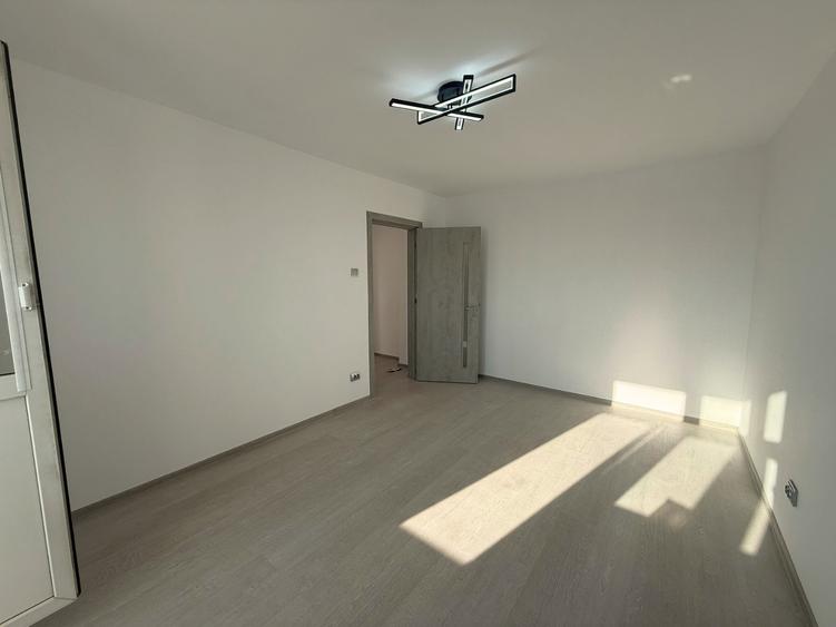 Apartament 2 camere decomandat Brâncoveanu | Renovat | Vedere liberă | Et. 8/10