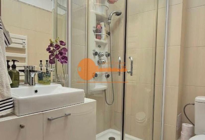 4 camere Floreasca-LAc Floreasca (loc parcare-bloc Boutique)