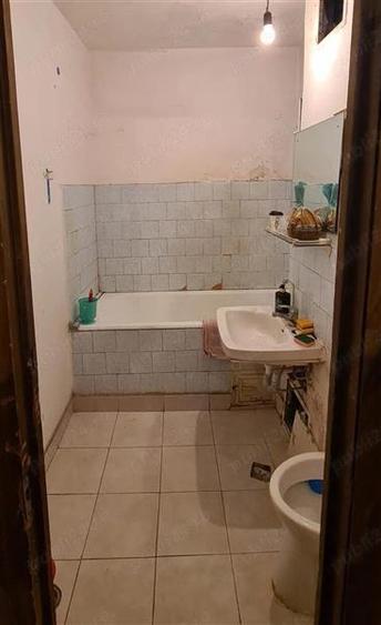 Vanzare apartament 3 camere Lacul Tei