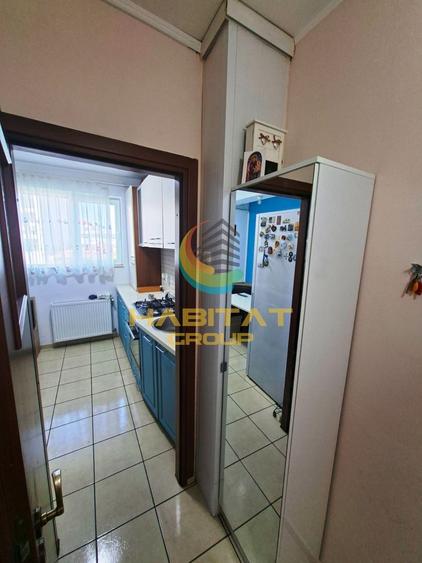 Calea Calarasi 3 camere semidecomandat 59 mp gata de mutare