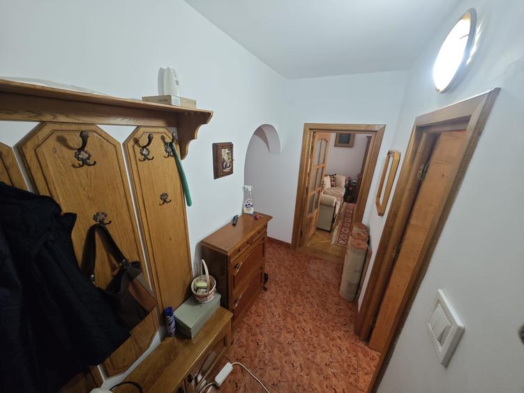 Apartament 4 camere zona Liceului Eminescu