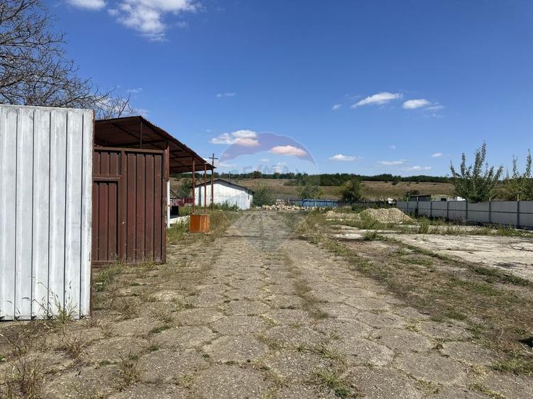 Spațiu industrial situat in apropierea Platformei Savinesti