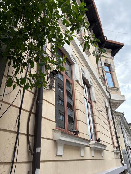 Romana, Rosetti, casa S+P+1+M, 732mp, 14 camere, 1.600.000Euro