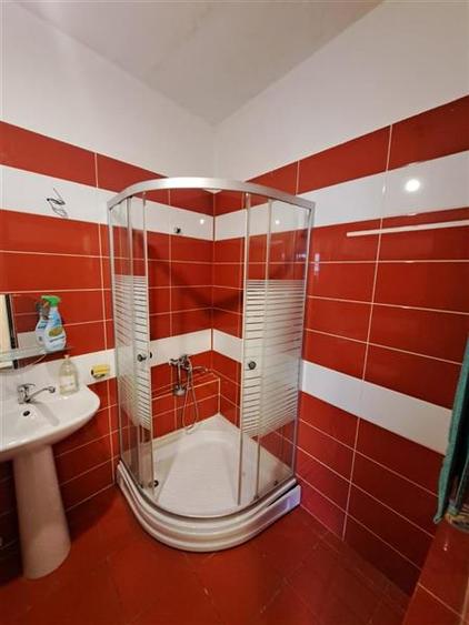 Bucatarie, utilata complet, situata in cartierul Dambul Rotund!
