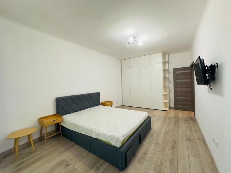 Garsoniera decomandată, complet renovată, etaj 1, langa Judetean