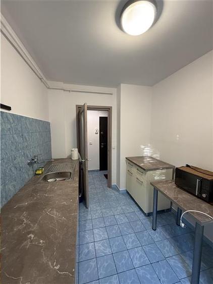 Apartament De Inchiriat 3 Camere, Semidecomandat, Zona Tomis 2