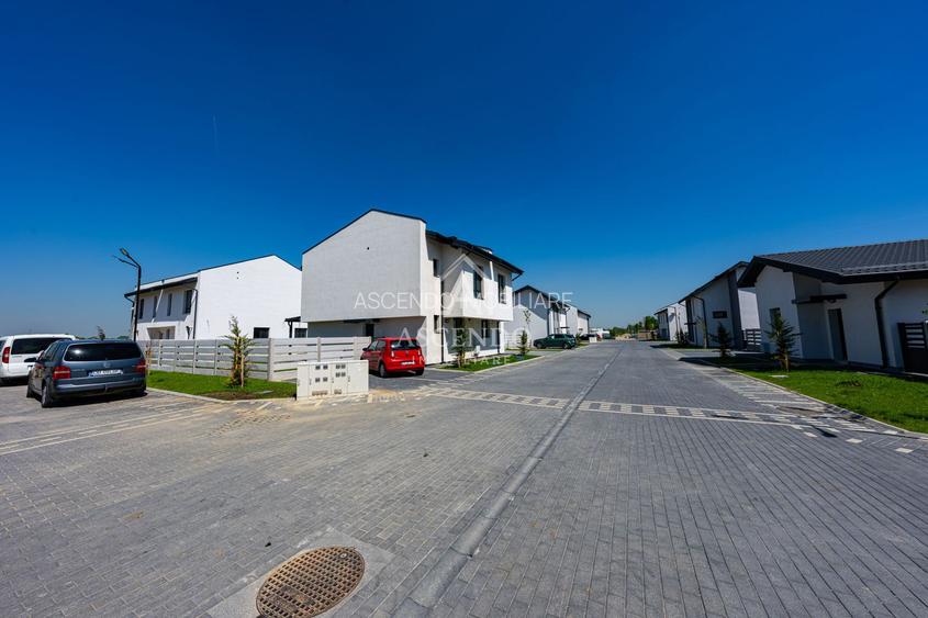 Case noi în Măgurele cu grădină proprie, parc privat și finisaje premium - 18
