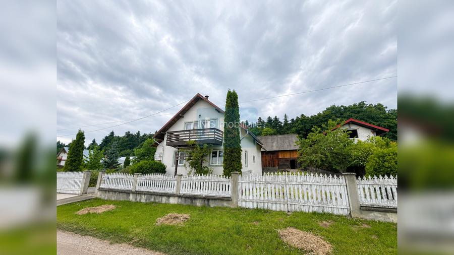 Casă P+M cu teren de 1.000 mp, situată la marginea pădurii - 2
