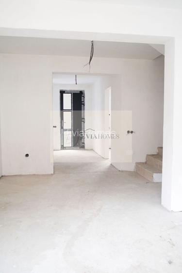 Duplex 4 camere/120 mp utili/ 180 mp curte/ Florești/Comision 0% - 8