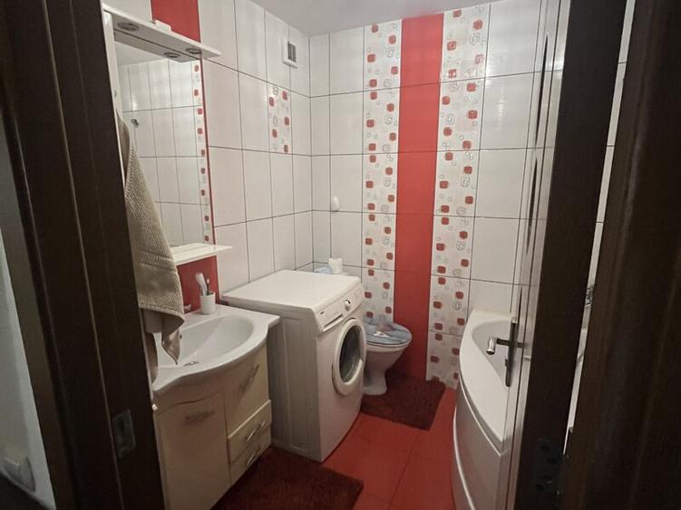 Închiriere Apartament 3 camere în Berceni Loc de Parcare